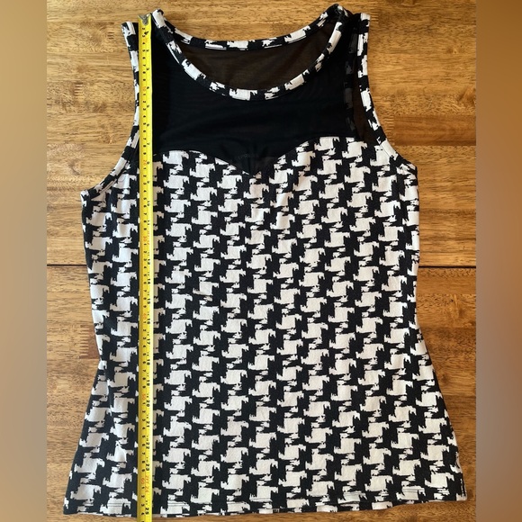 Express Houndstooth Sleeveless Top with Sheer Mesh Detail | Large - Picture 3 of 8